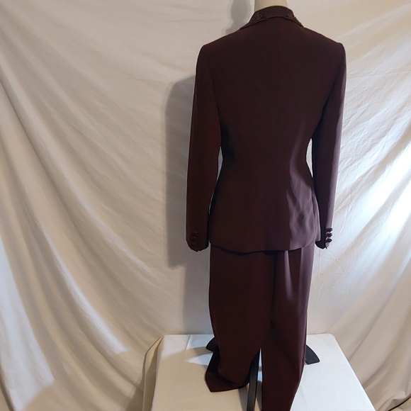 John Meyer of Norwich Brown Beaded  Blazer /Jacket Skirt Suit Size 8 - Picture 14 of 16